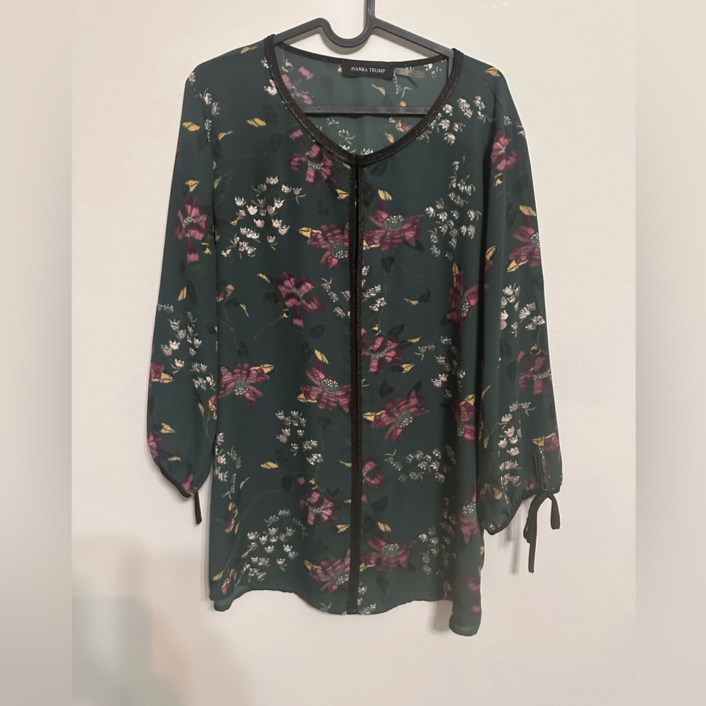 Ivanka Trump Floral Blouse – Size XL (Fits M-L)